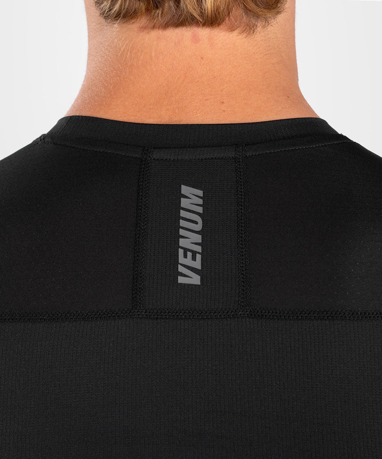 VENUM - G-FIT AIR RASHGUARD SHORTSLEEVE