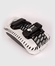 Venum - Absolute Kick Pads (Pair)
