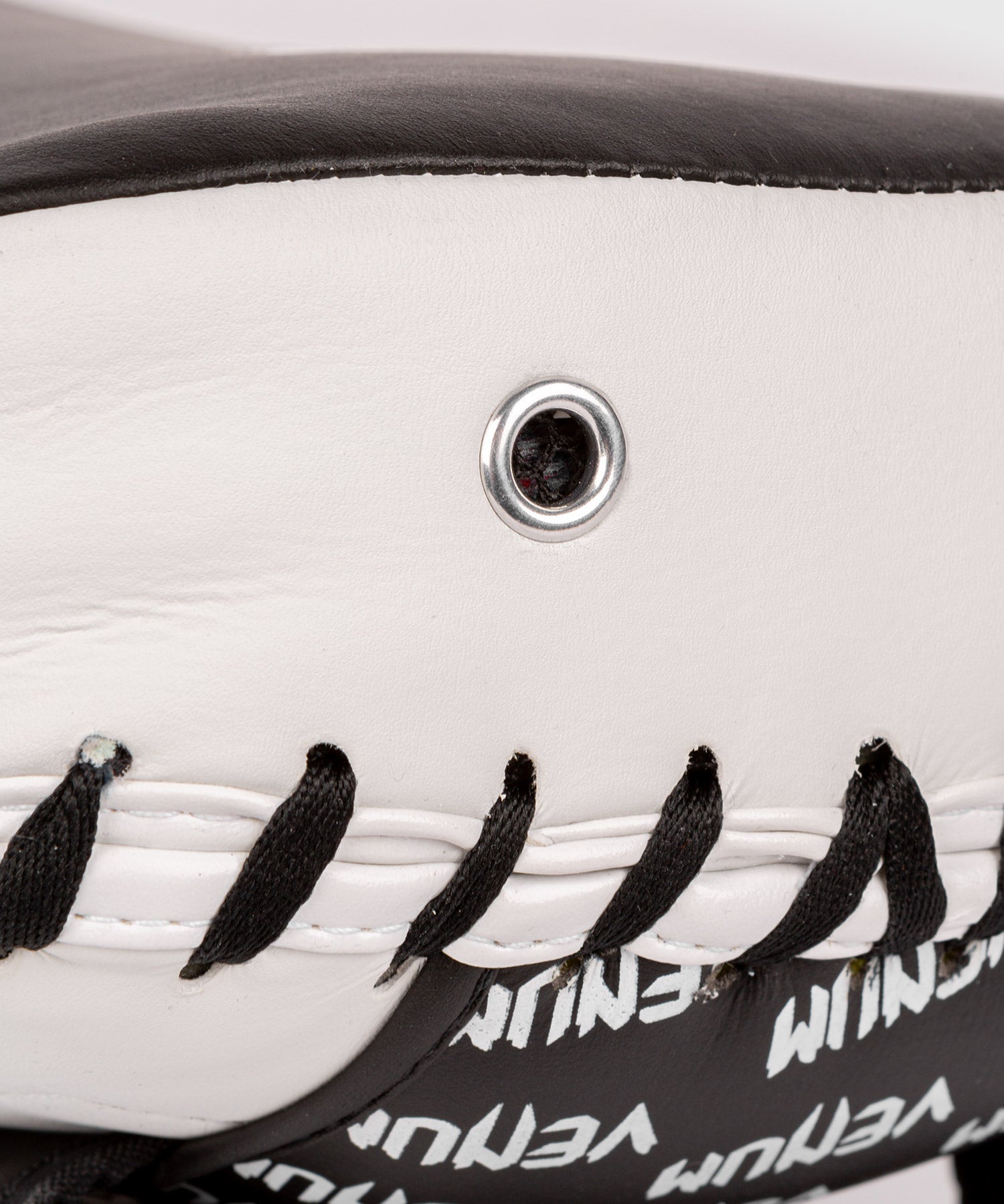 Venum - Absolute Kick Pads (Pair)