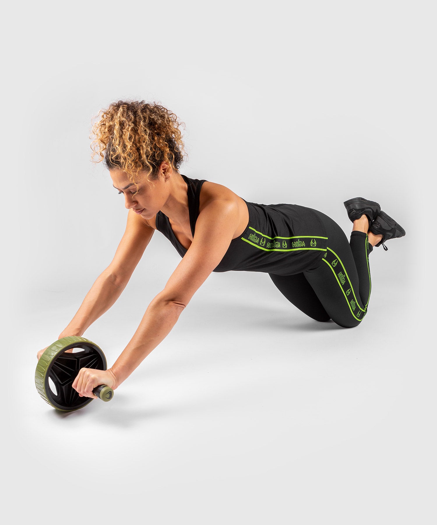 Venum - Challenger Abs Wheel