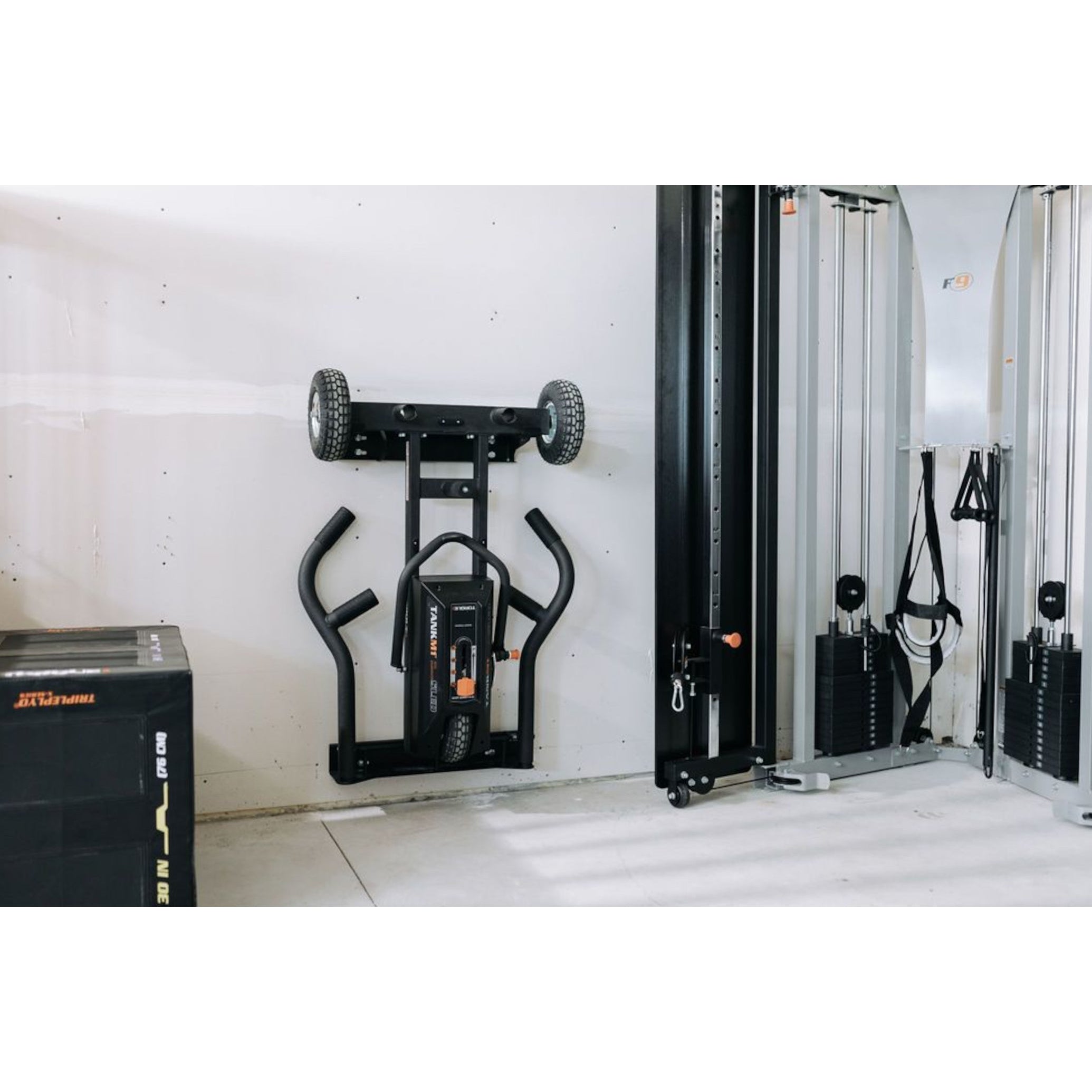 TANK™ M1 WALL-MOUNTED HANGER - Torque