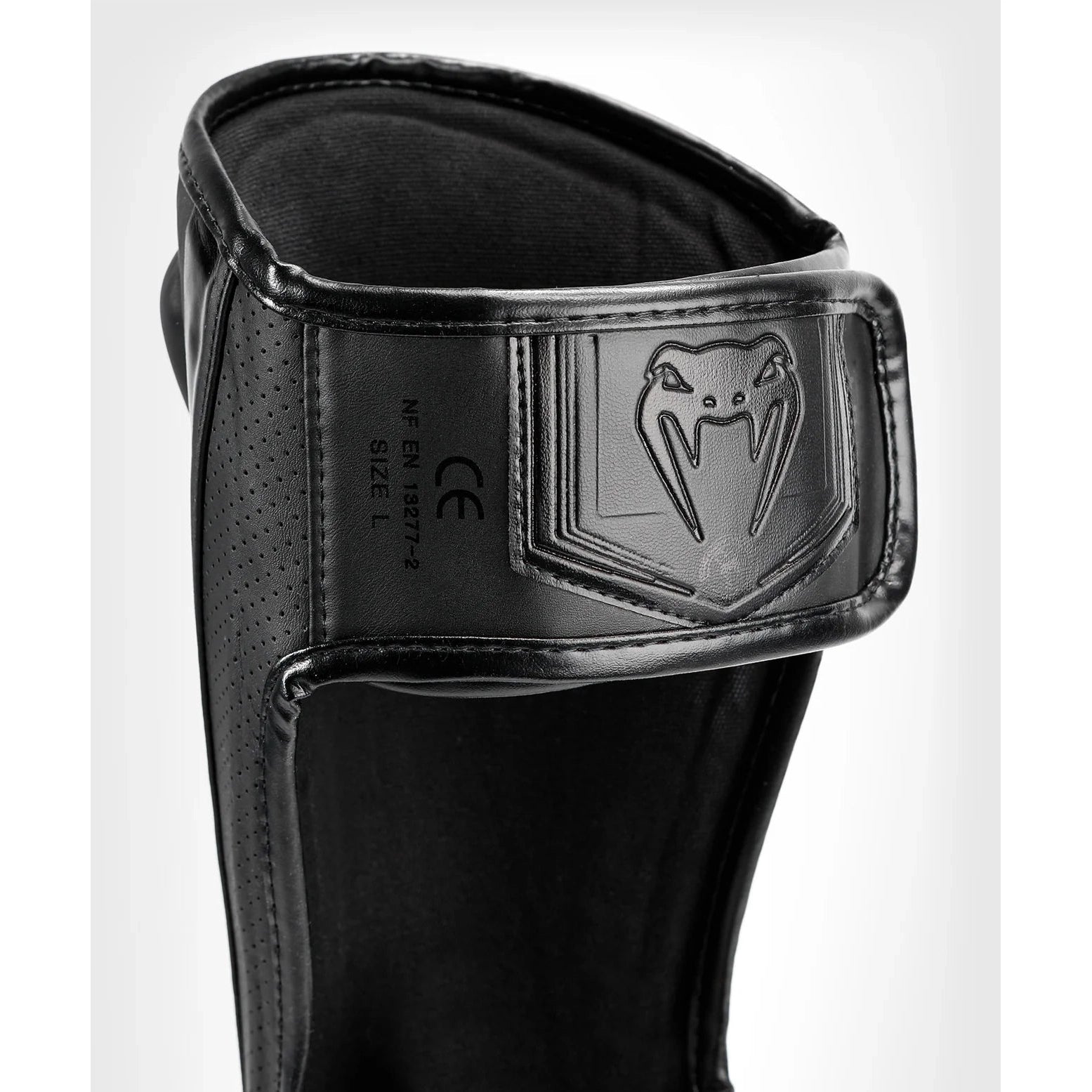 Venum - Elite Evo Shin Guards
