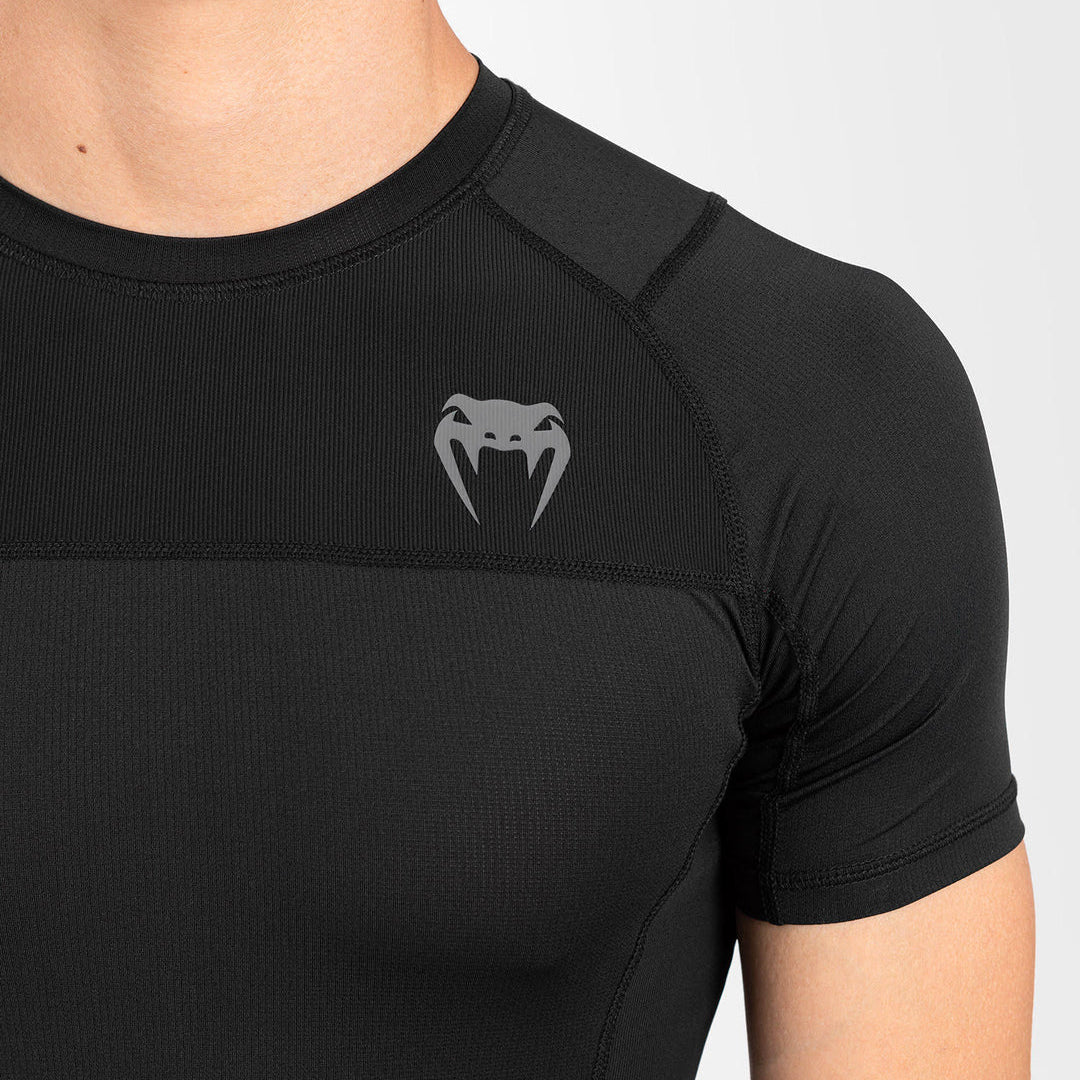 4_252F6_252F5_252F2_252F4652048c9eb5ffeb0388423901b58999e94ab8ec_Venum_G_Fit_Air_Rashguard_Shortsleeve___Black_4_1080x_d3548fc2-29db-4612-b2ff-0880b3a1017c.jpg