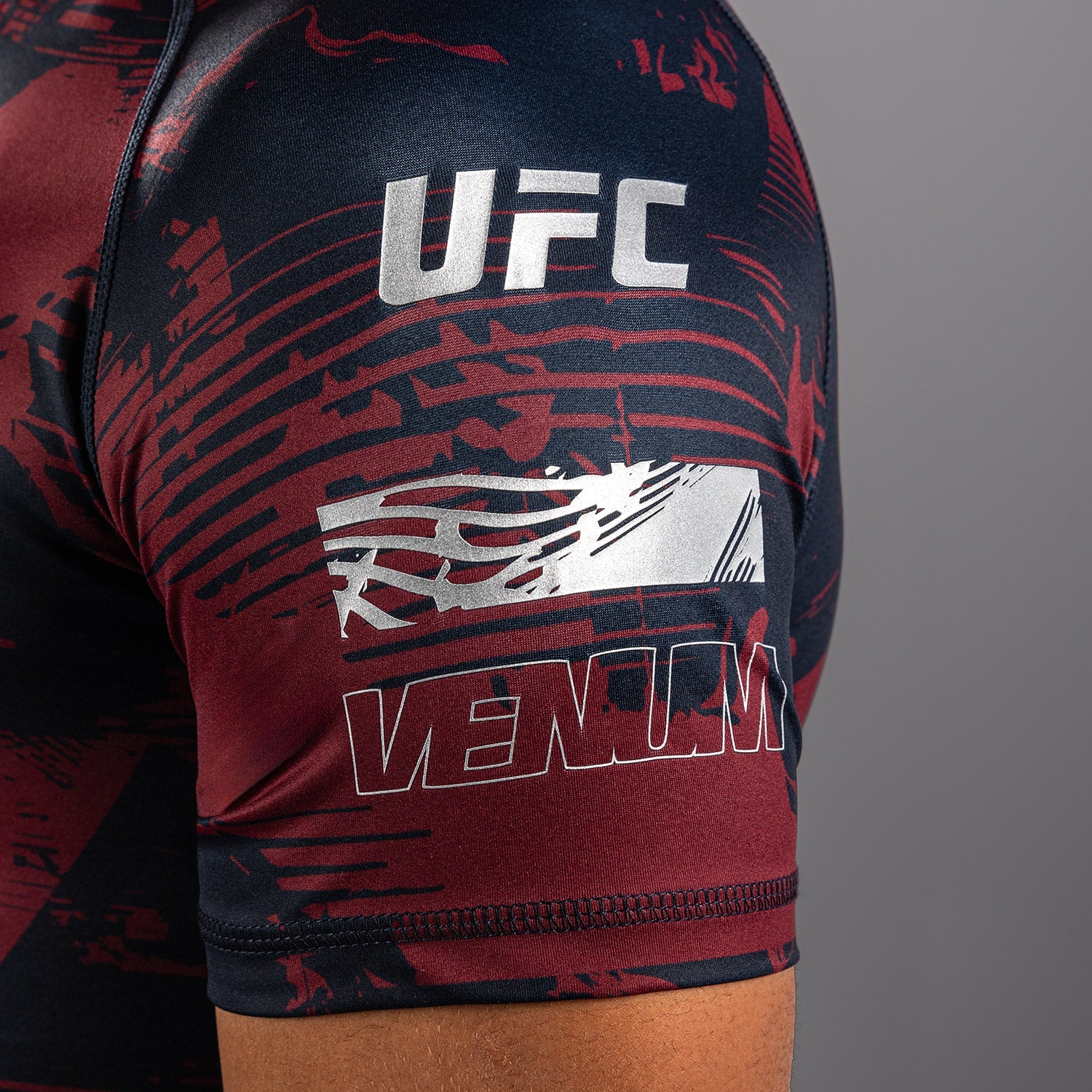 Venum - UFC Zenith Authentic Fight Week Rashguards SL