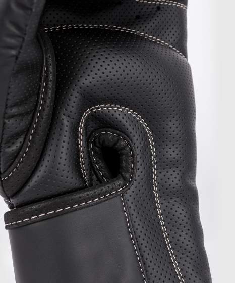 Venum - Impact Evo Boxing Gloves