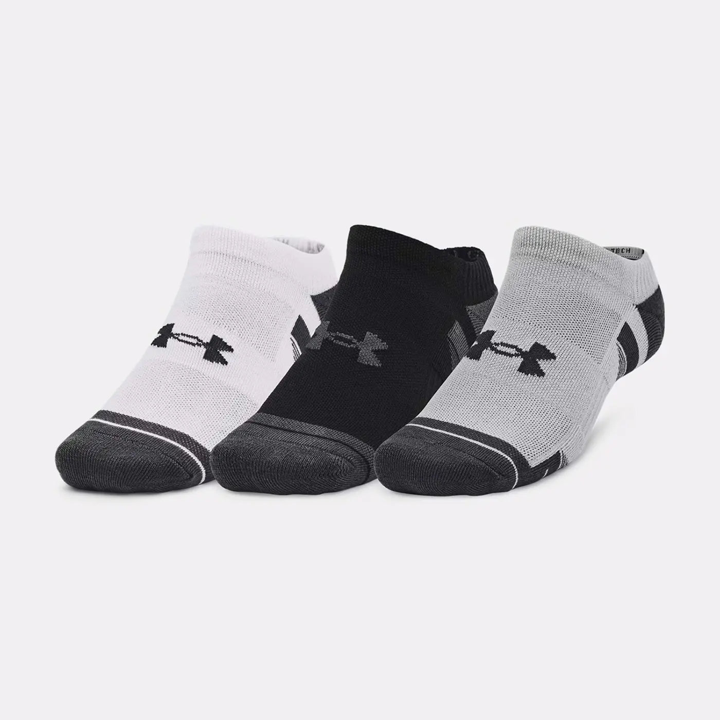 Lot-de-3-paires-de-chaussettes-invisibles-gris-blanc-et-noir-Under-Armour-Performance-Tech-1379503-011_jpg.webp