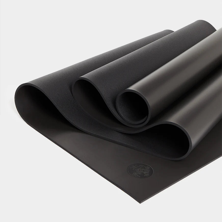 MATS_GRP_JET-BLACK_04.webp