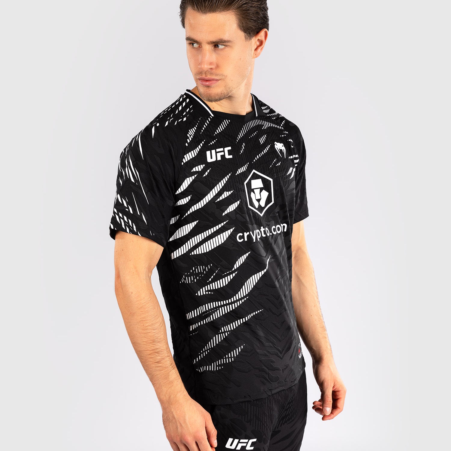 UFC Fusion Fight Night Men’s Walkout Jersey Authentic Champion - Venum