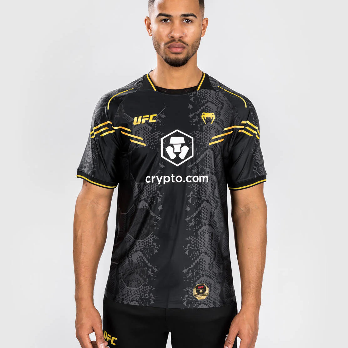 f_252F3_252Fc_252Fb_252Ff3cbac4015d89bc453e1dc4469815e75b309ef48_T_shirt_Jersey_UFC_Adrenaline_by_Venum_Authentic_Fight_Night_Champion_noir_or_39497e7a-e3b6-4d29-ad88-b5591320f224_jpg.webp