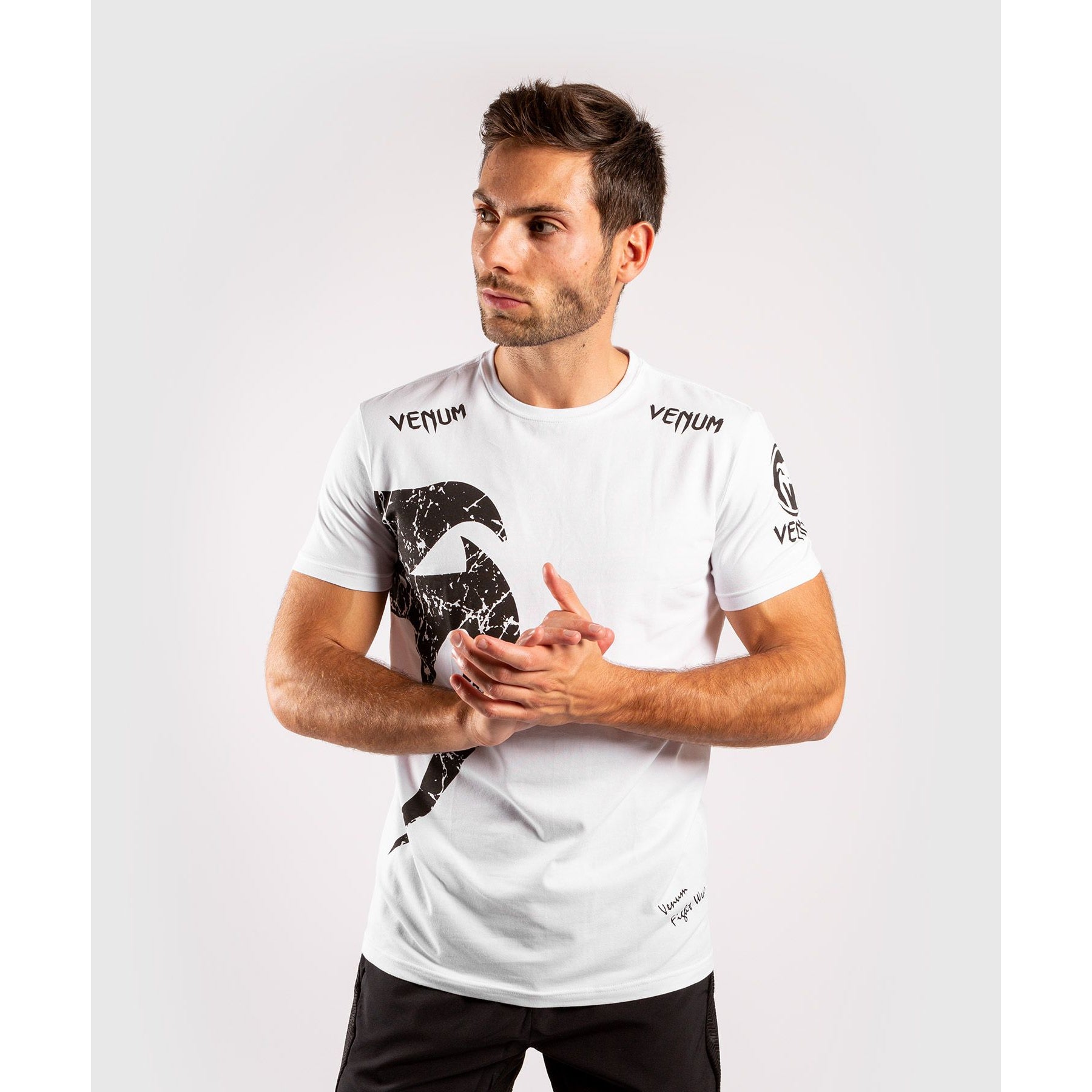 214ac53ba72e067ea4833febb8929f06e9c92ebc_TS_ORIGINAL_GIANT_WHITE_BLACK_SD_01.jpg