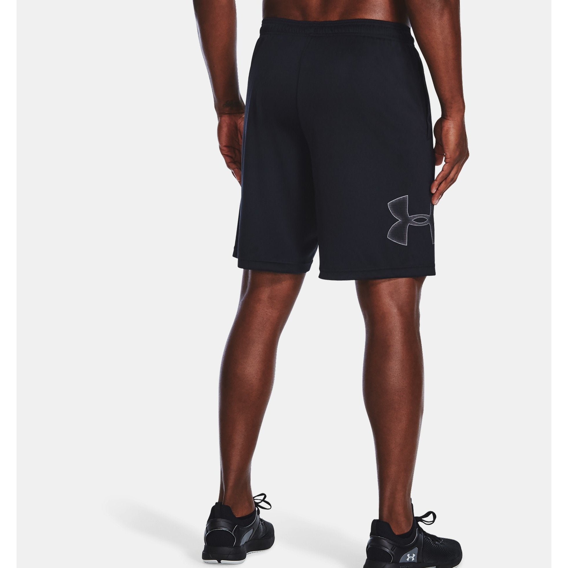Shorts mit UA Tech™-Grafik