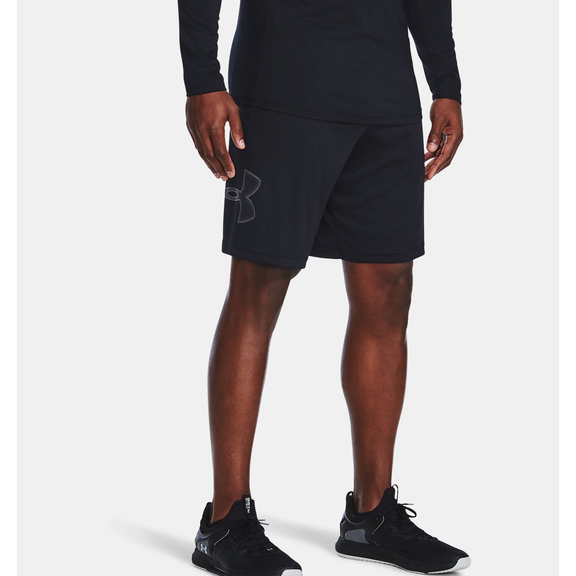 Shorts mit UA Tech™-Grafik